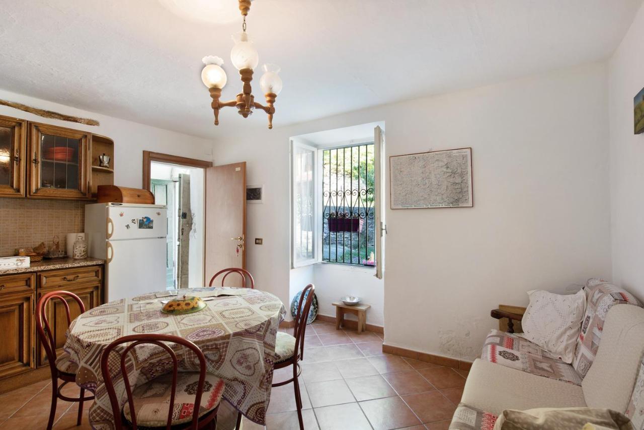 Ferienwohnung Orizzonte Calmo Borghetto Di Borbera Exterior foto